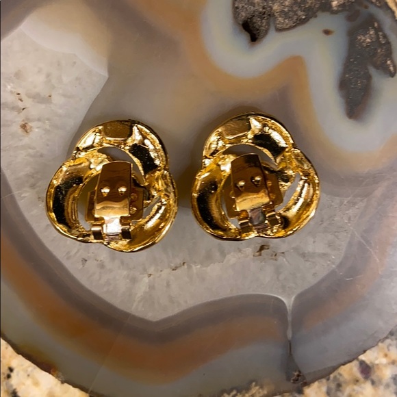 Vintage Janbro clips 4 shoe, fur clip or cardi clips -2 euc - Picture 2 of 12